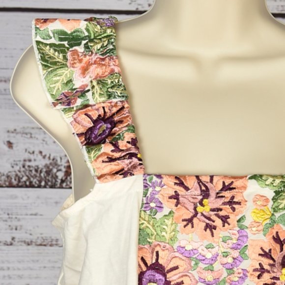 Anthropology Tiny Petites Embroidered Sleeveless Shirt Size SP {EX+} - Picture 4 of 5